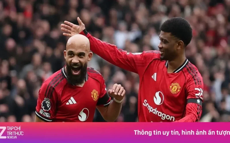 طموح اللقب.. نجوم مانشستر يونايتد يخططون لإعادة درع الدوري الإنجليزي إلى أولد ترافورد